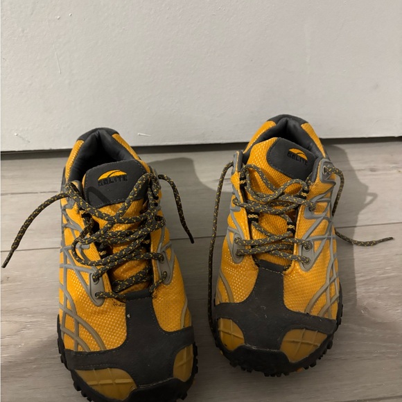 Men's Yellow and Gray Athletic Shoes - Picture 2 of 8